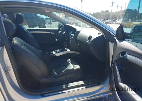 2012 Audi A5 2.0T Premium из США, поврежденный, VIN WAULFAFR5CA020991